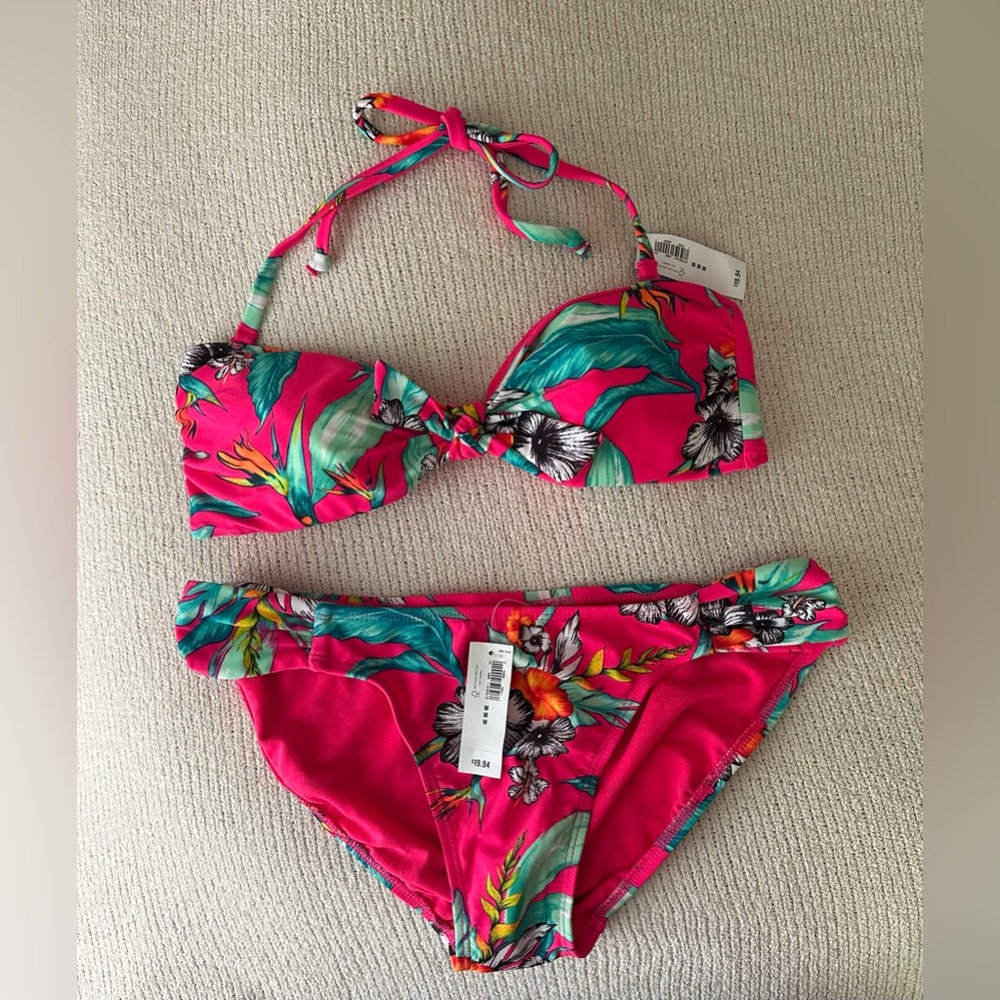 Hot pink, floral Old Navy bikini Hawaiian print